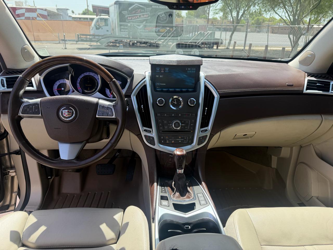 Cadillac SRX Luxury 2012