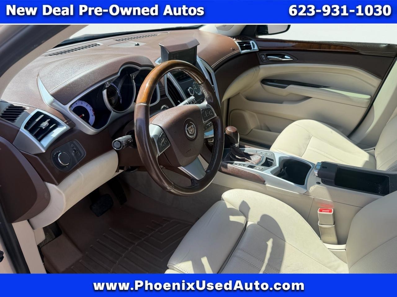 Cadillac SRX Luxury 2012