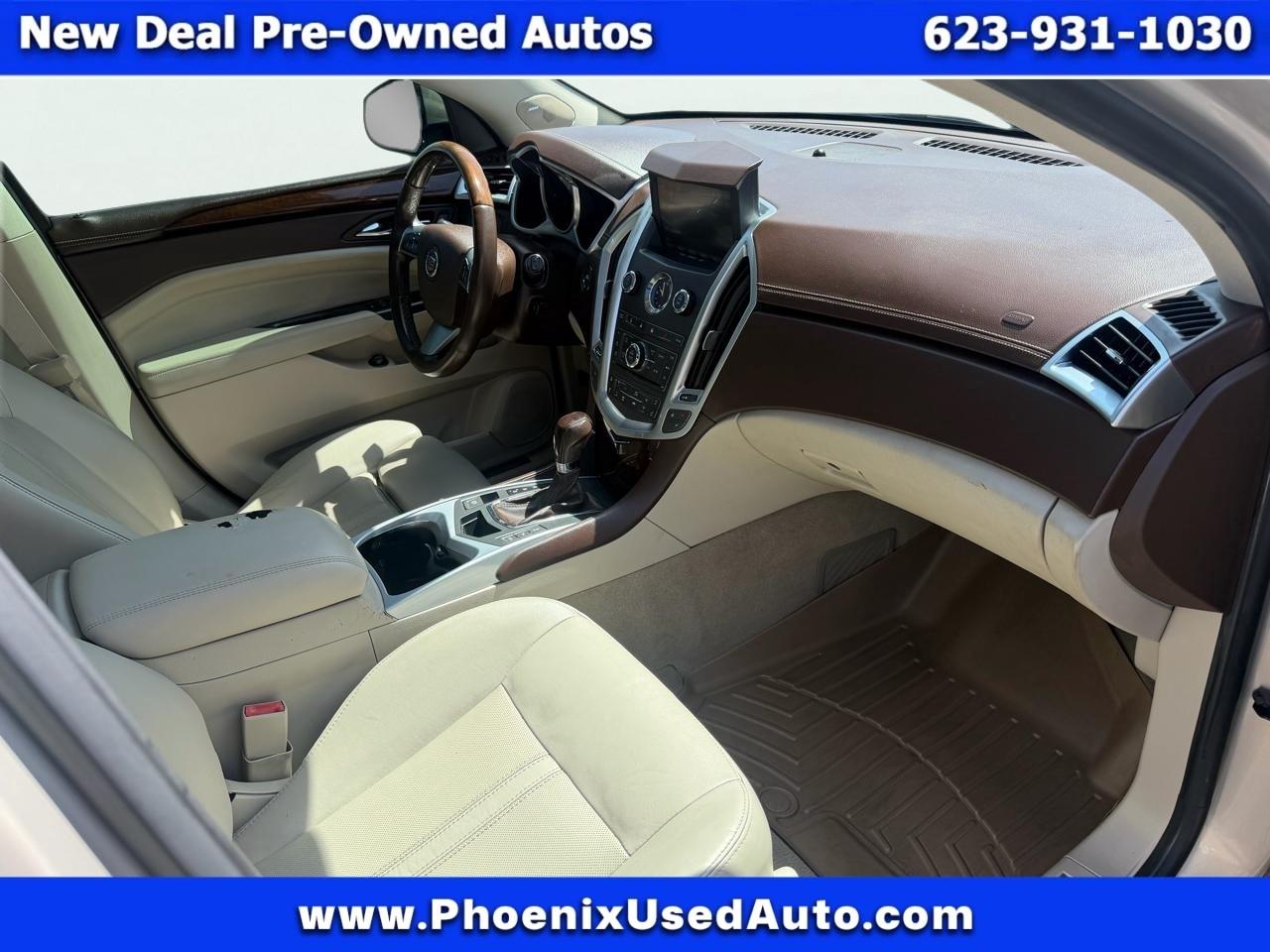 Cadillac SRX Luxury 2012