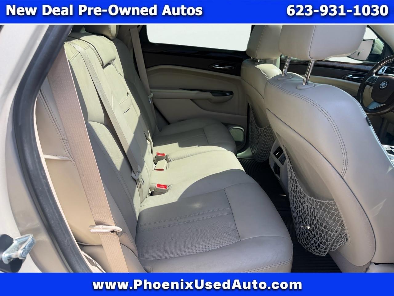 Cadillac SRX Luxury 2012