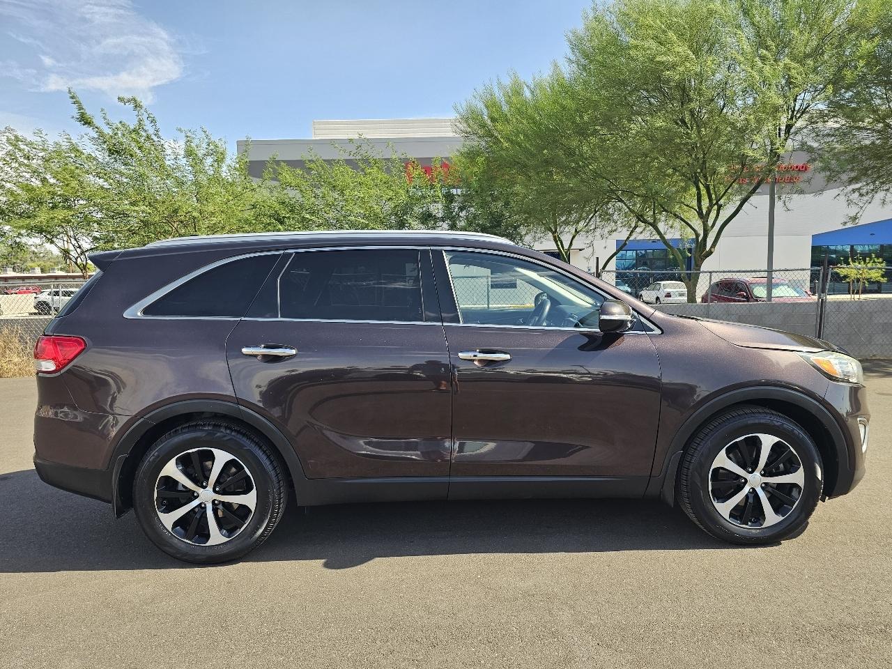 Kia Sorento EX V6 2WD 2017