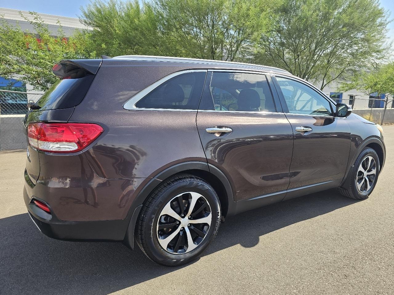 Kia Sorento EX V6 2WD 2017