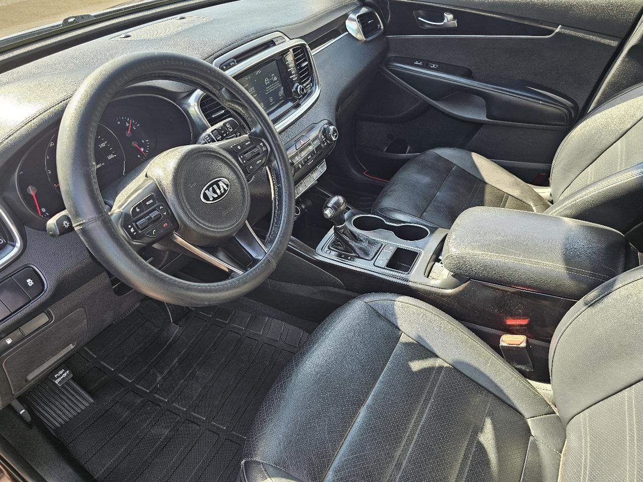 Kia Sorento EX V6 2WD 2017