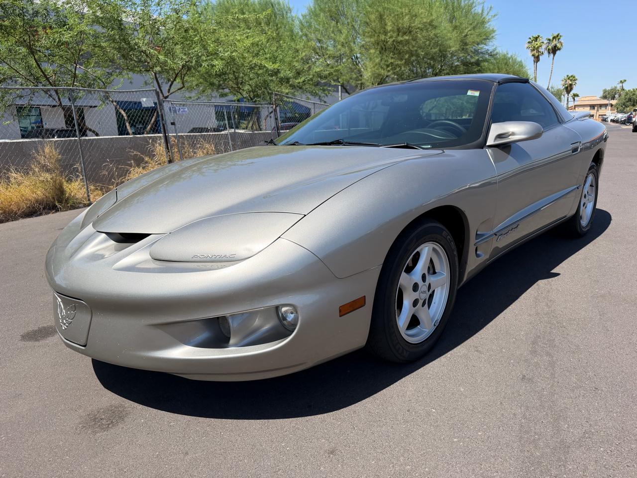 Pontiac Firebird Coupe 2000