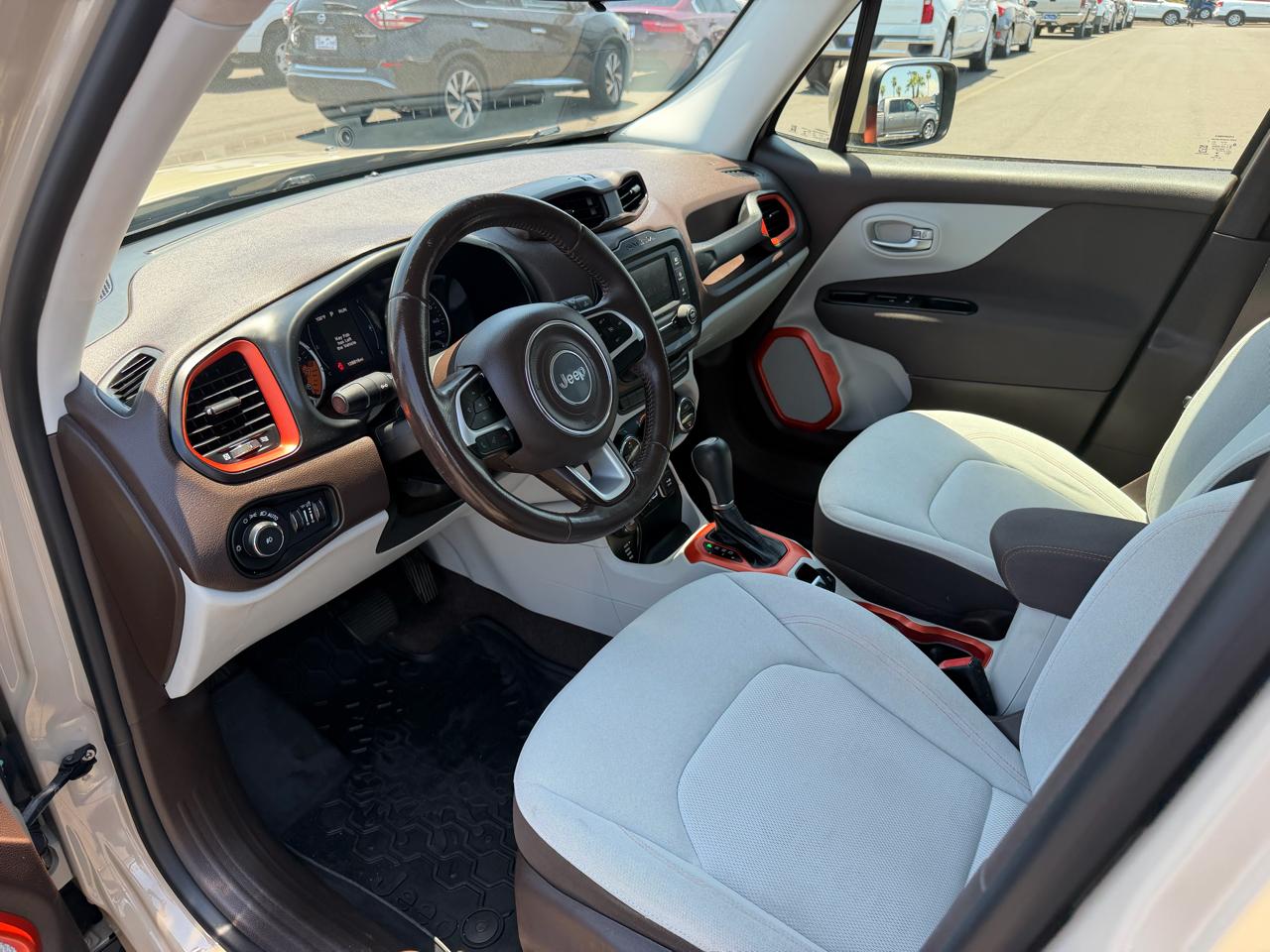 Jeep Renegade Latitude 4WD 2015