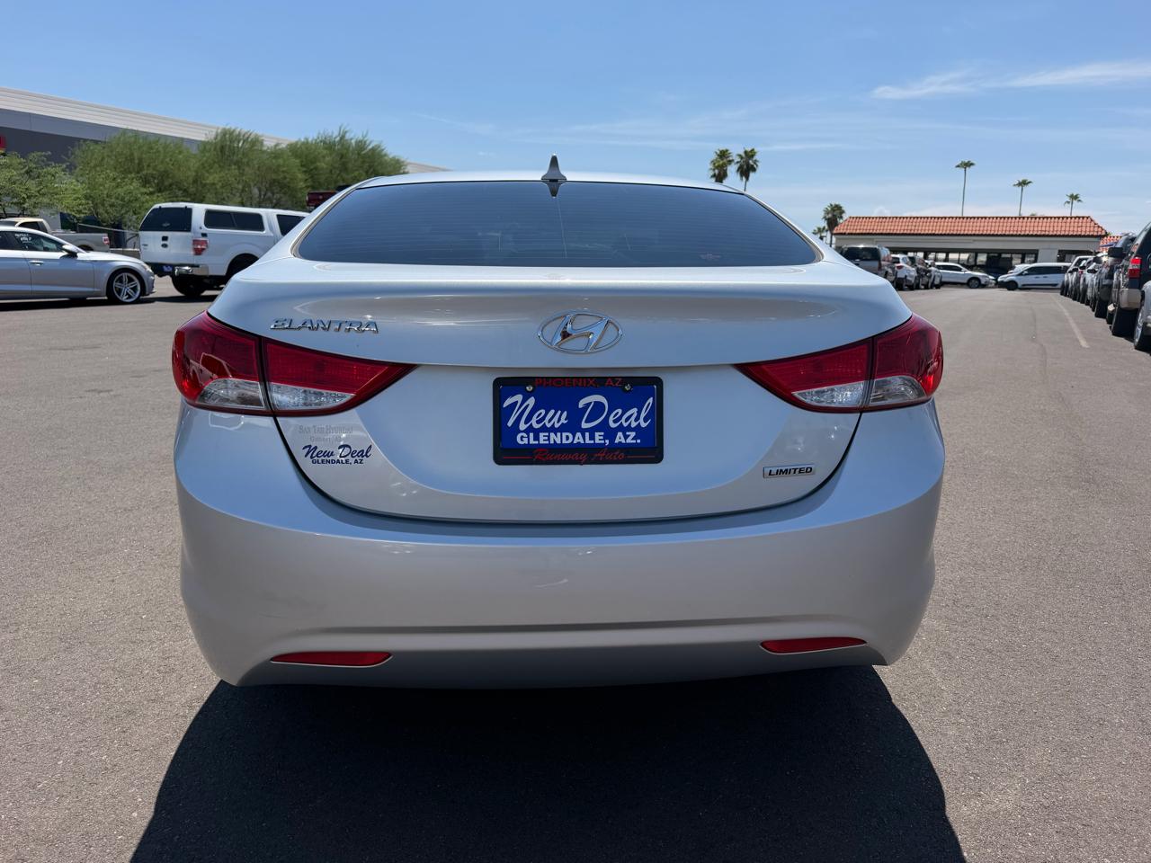 Hyundai Elantra Limited 2012
