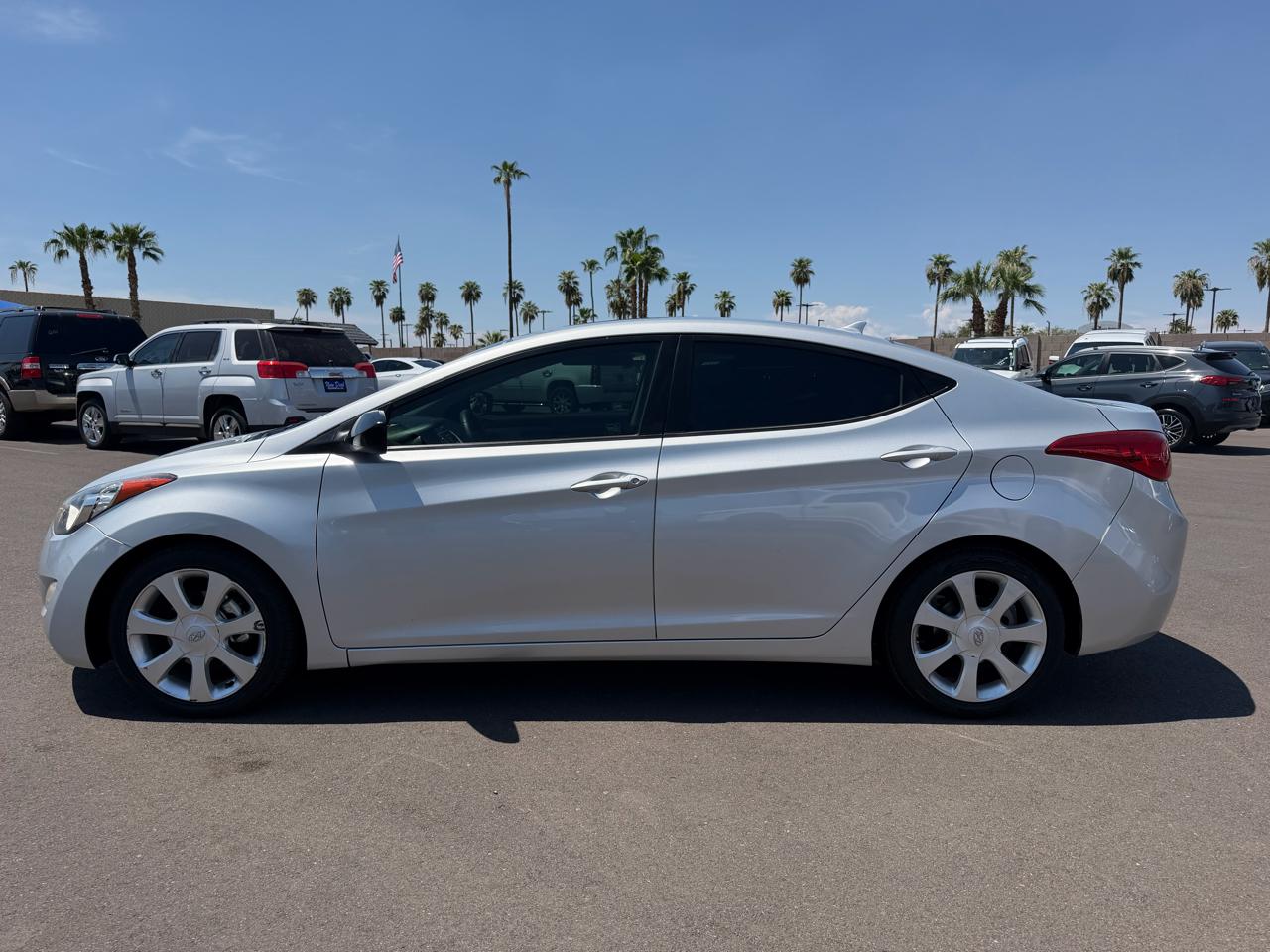 Hyundai Elantra Limited 2012