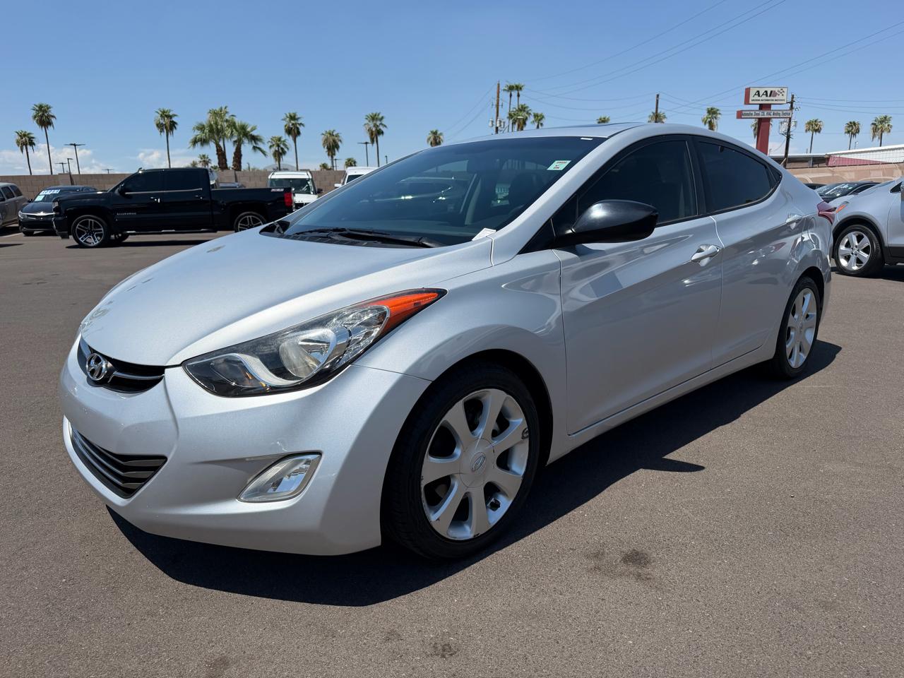 Hyundai Elantra Limited 2012