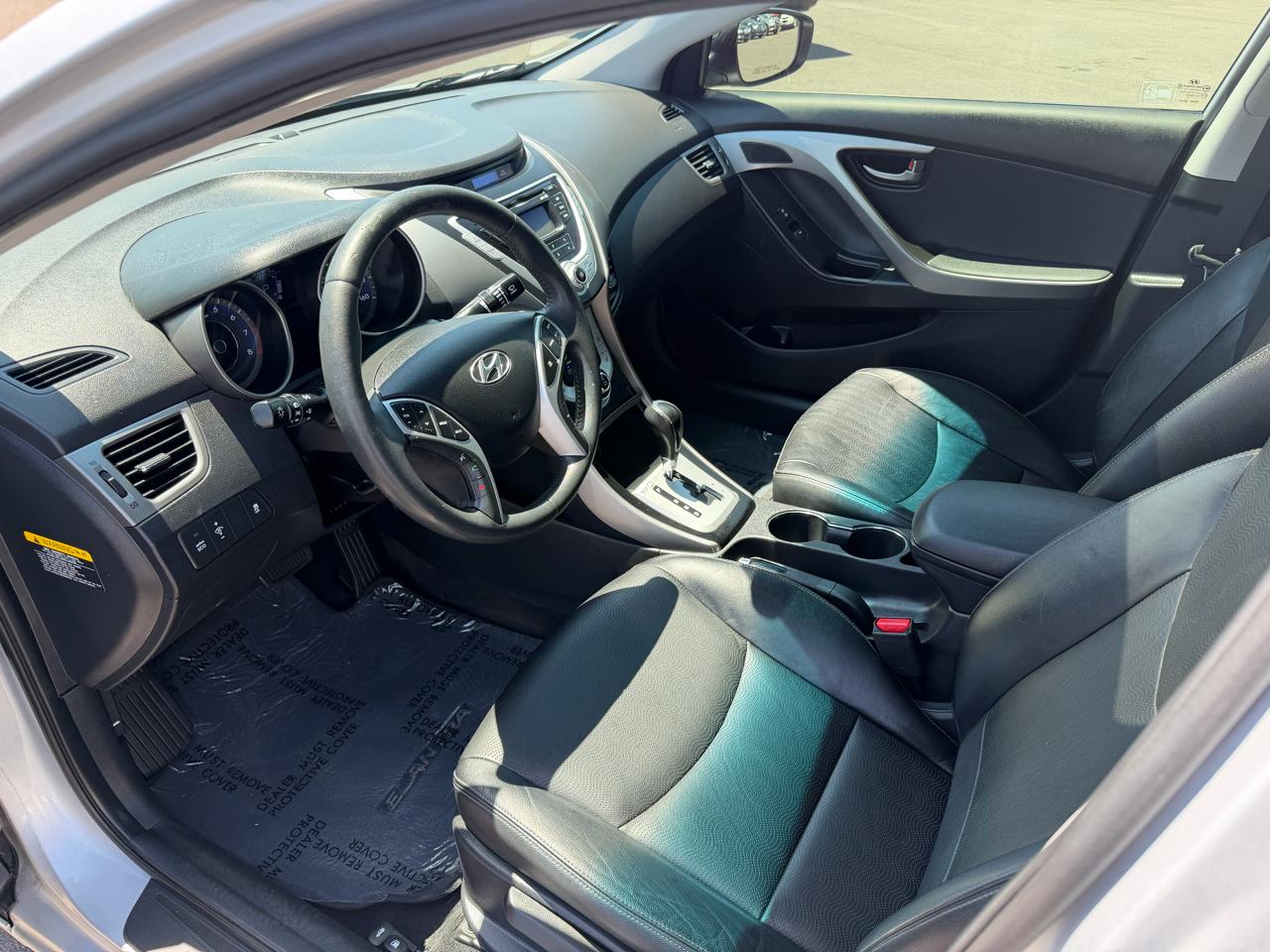 Hyundai Elantra Limited 2012