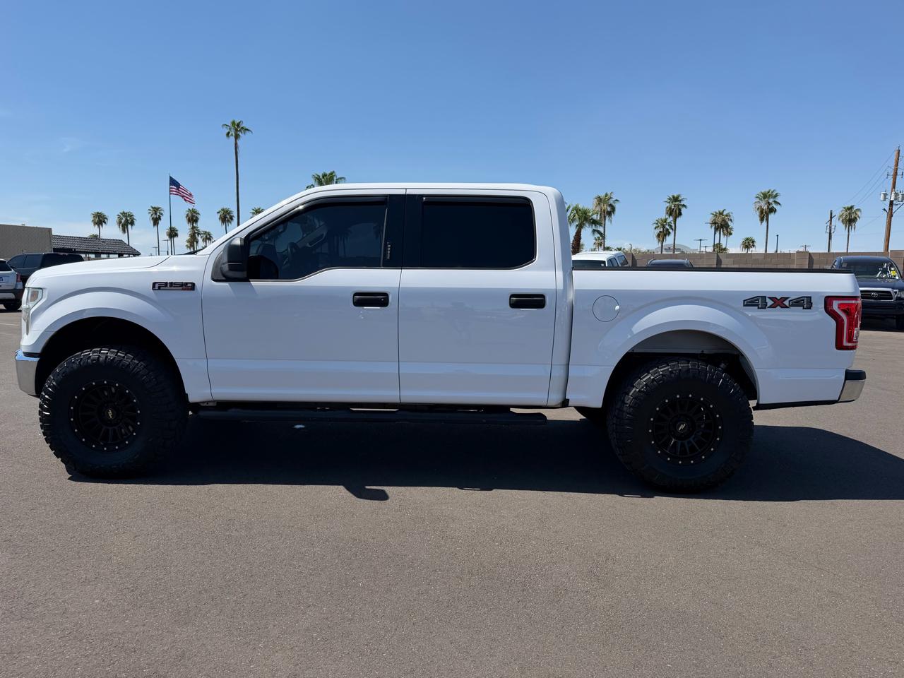 Ford F-150 4WD SuperCrew 139" XLT 2016