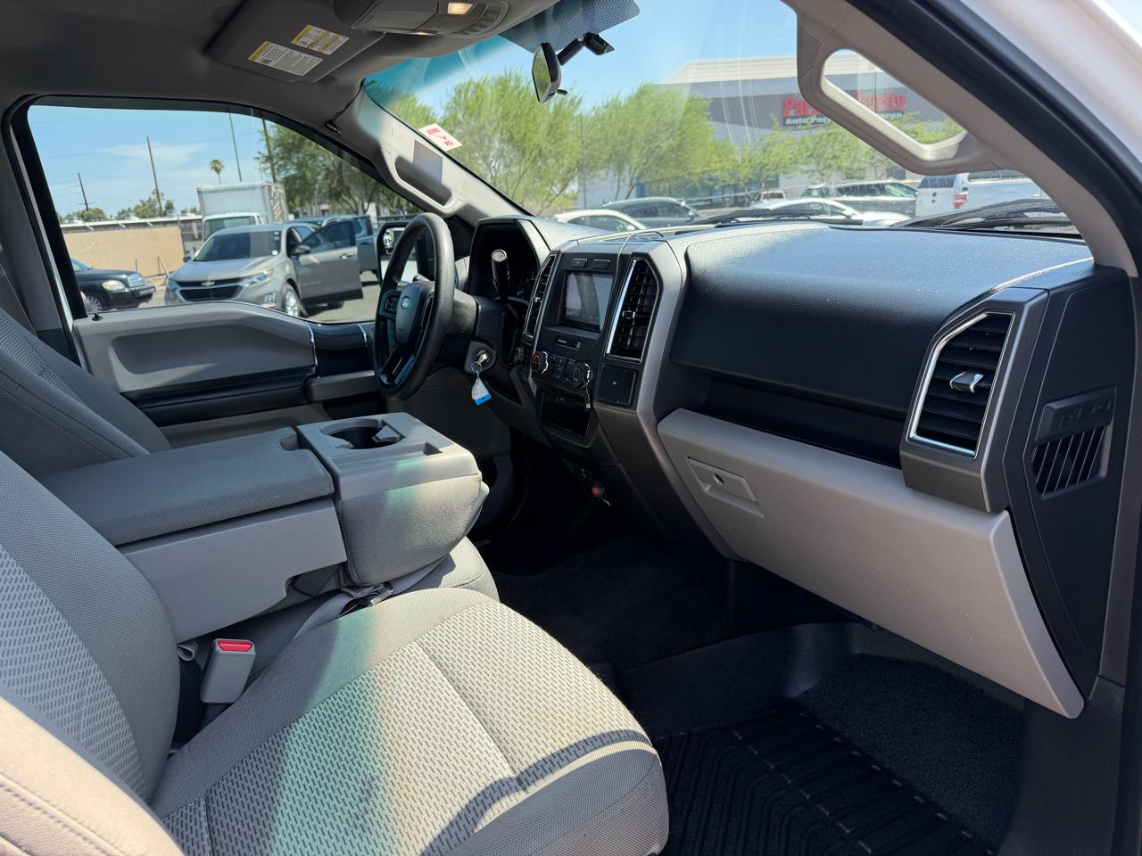 Ford F-150 4WD SuperCrew 139" XLT 2016