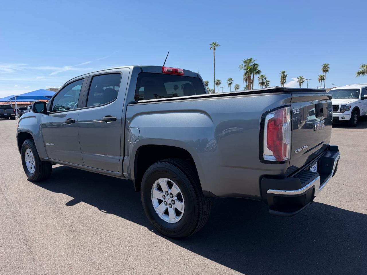 GMC Canyon SLE Crew Cab 2WD 2020