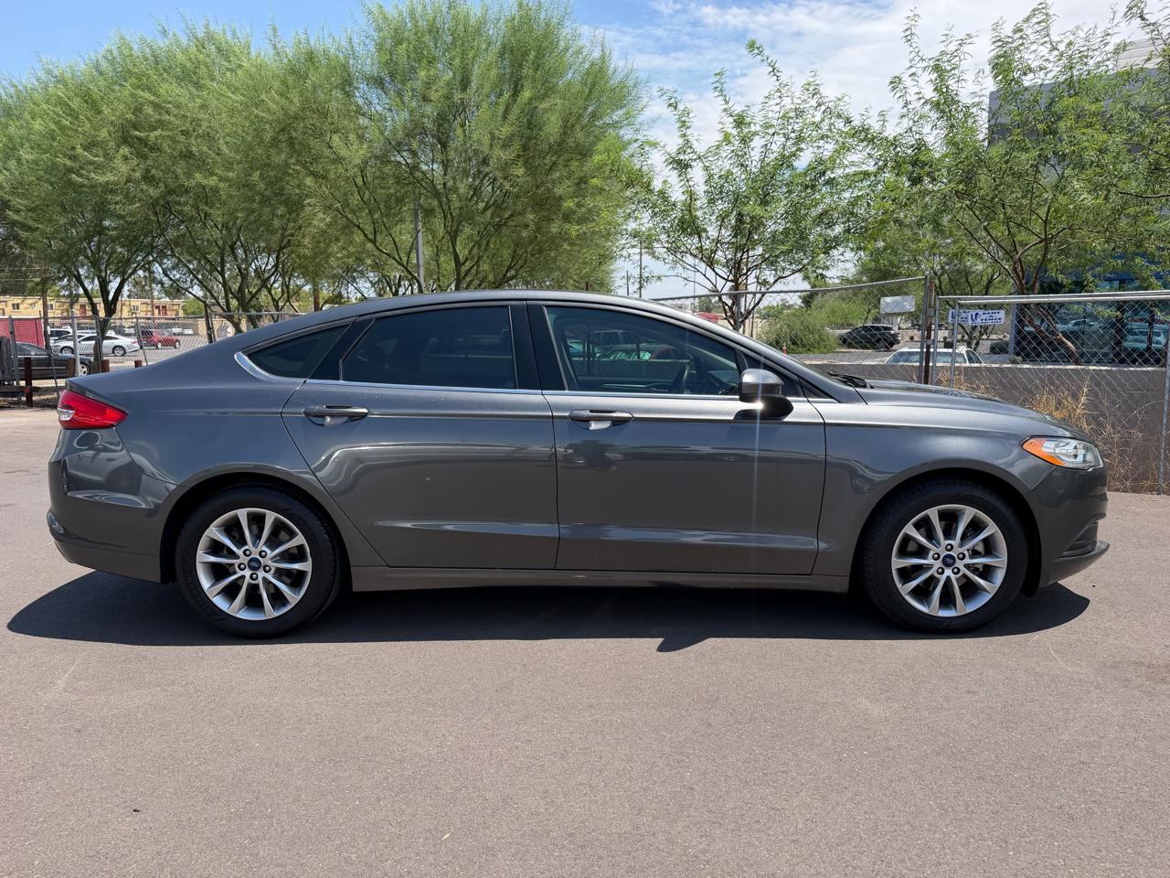 Ford Fusion SE 2017