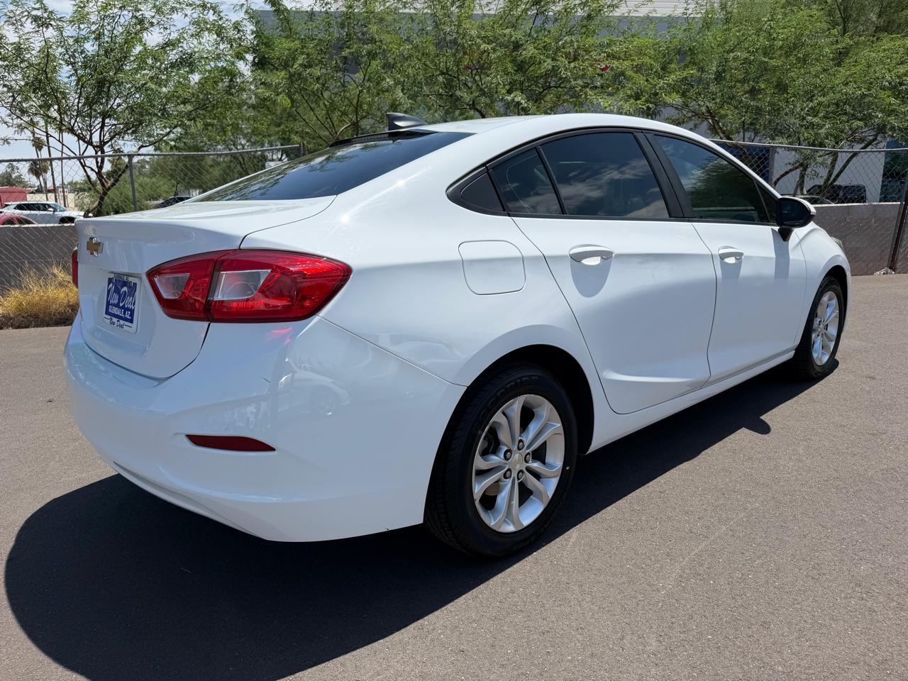 Chevrolet Cruze LS Auto 2019