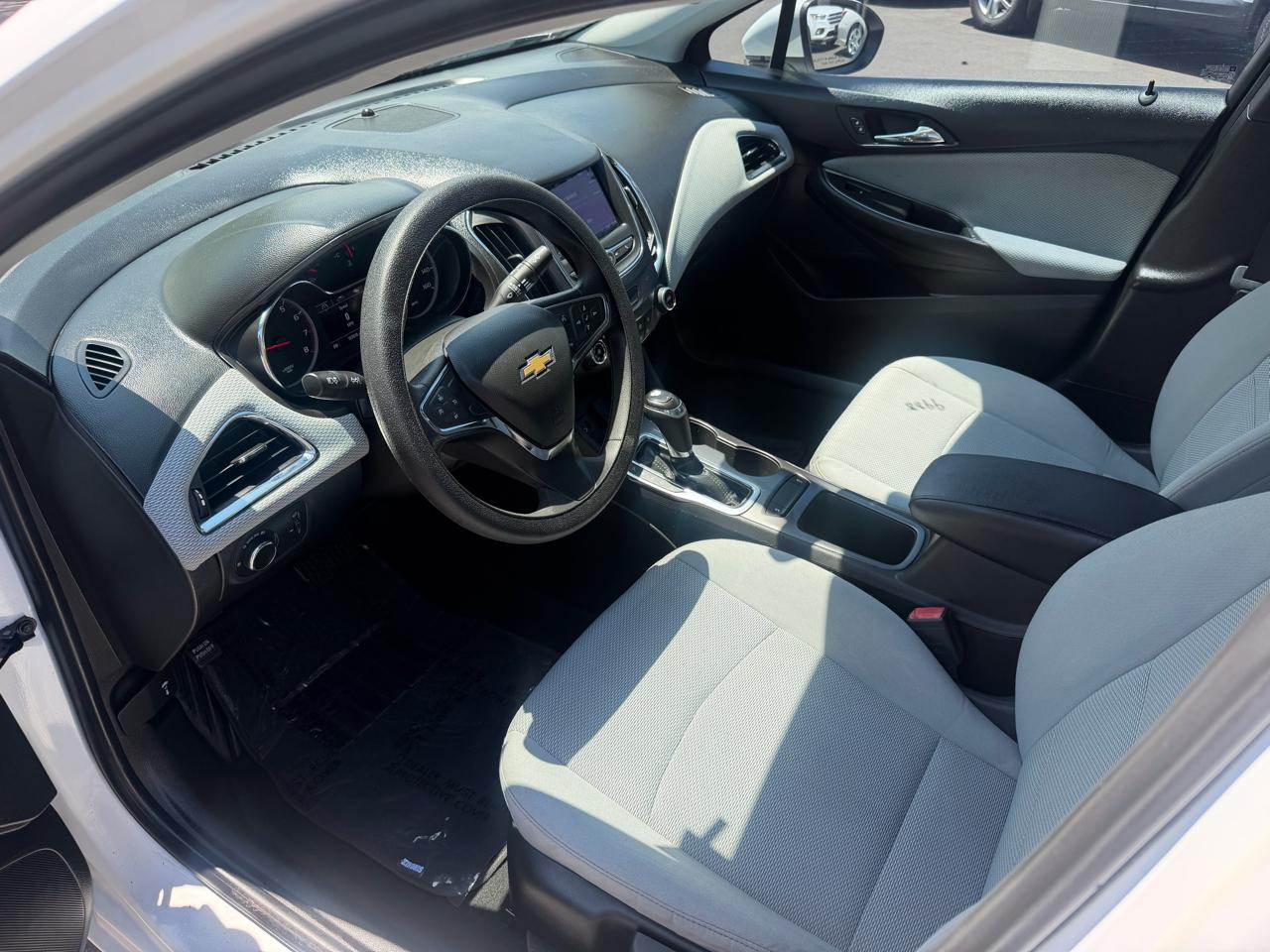 Chevrolet Cruze LS Auto 2019
