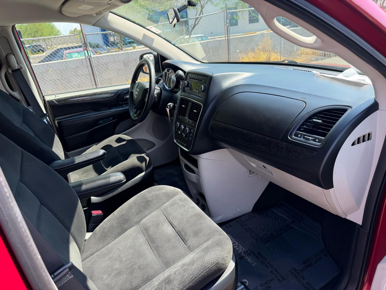 Dodge Grand Caravan SE 2015