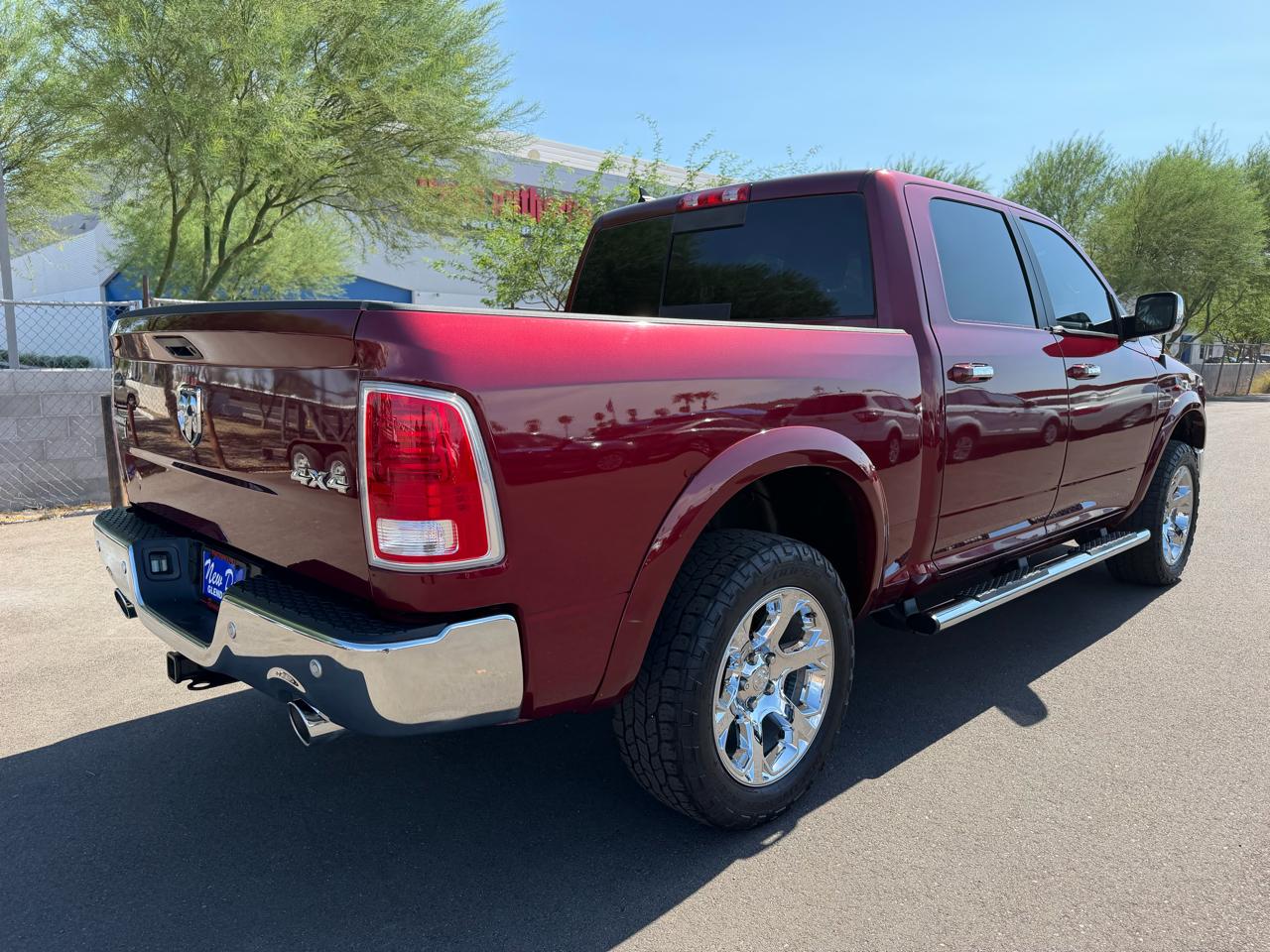 RAM 1500 Laramie Crew Cab SWB 4WD 2017