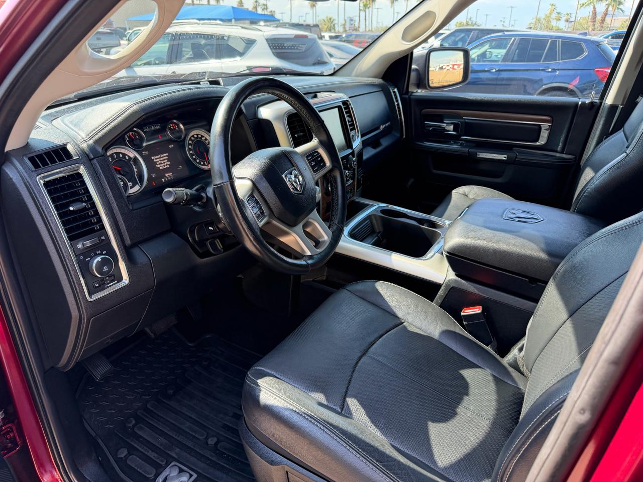 RAM 1500 Laramie Crew Cab SWB 4WD 2017