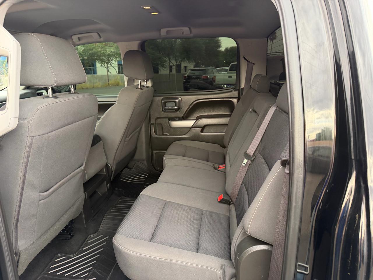 Chevrolet Silverado 1500 4WD Crew Cab 147" LT w/1LT 2017