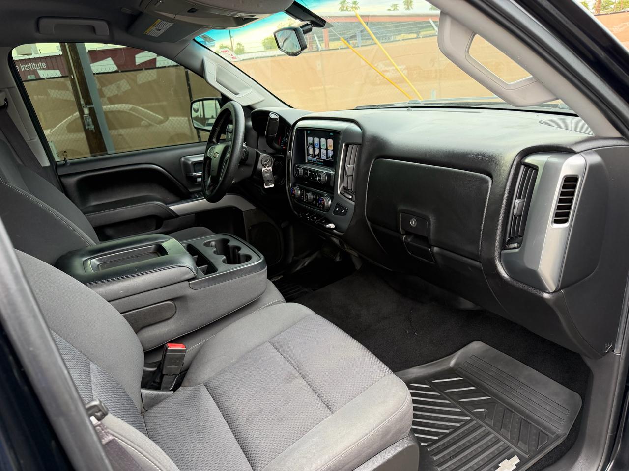Chevrolet Silverado 1500 4WD Crew Cab 147" LT w/1LT 2017