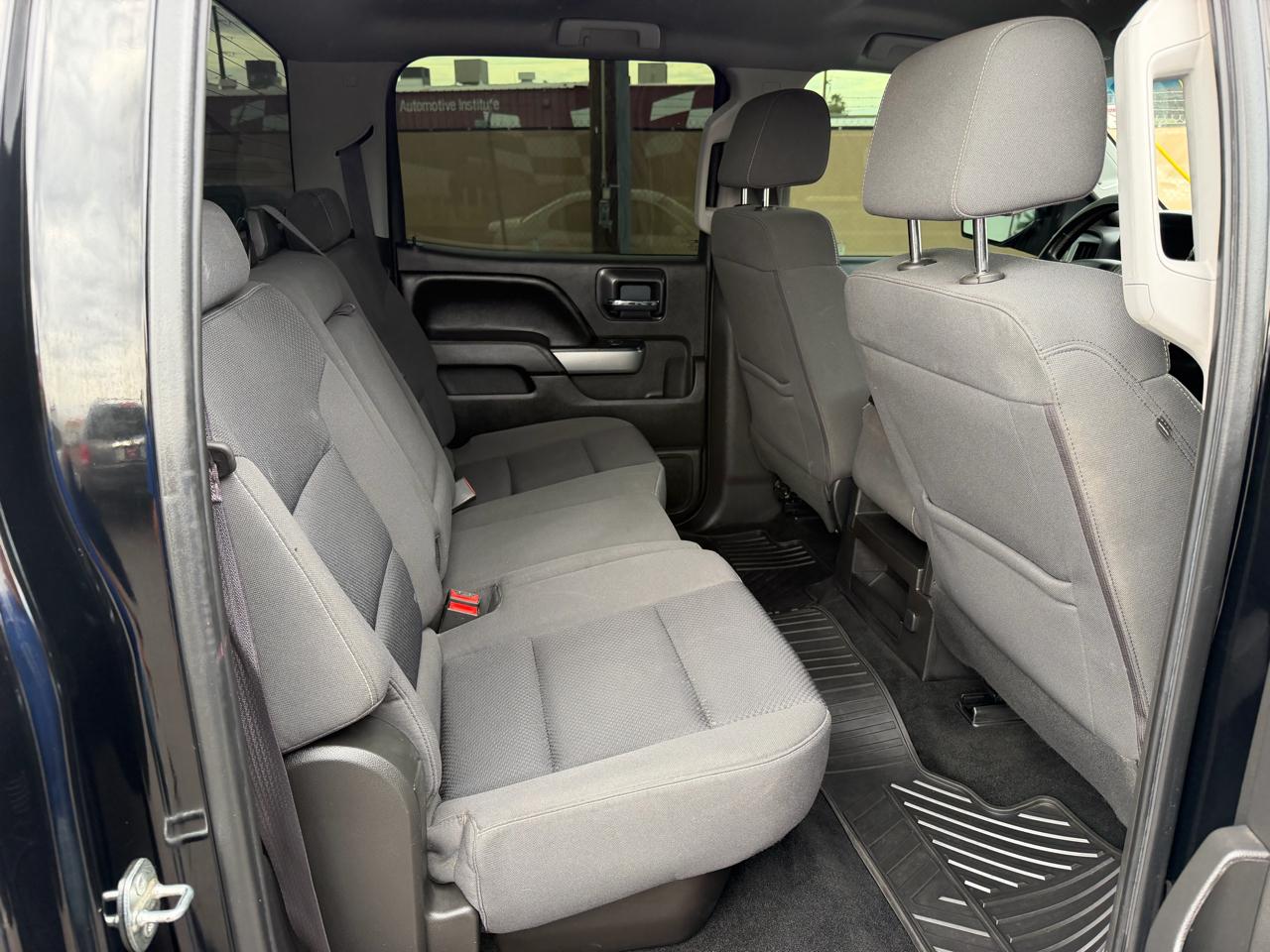 Chevrolet Silverado 1500 4WD Crew Cab 147" LT w/1LT 2017