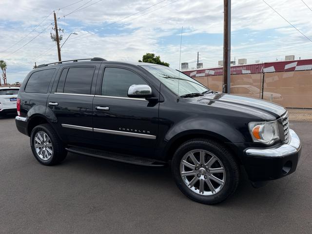 Black 2007 Chrysler Aspen SUV / Crossover 4X2 Automatic