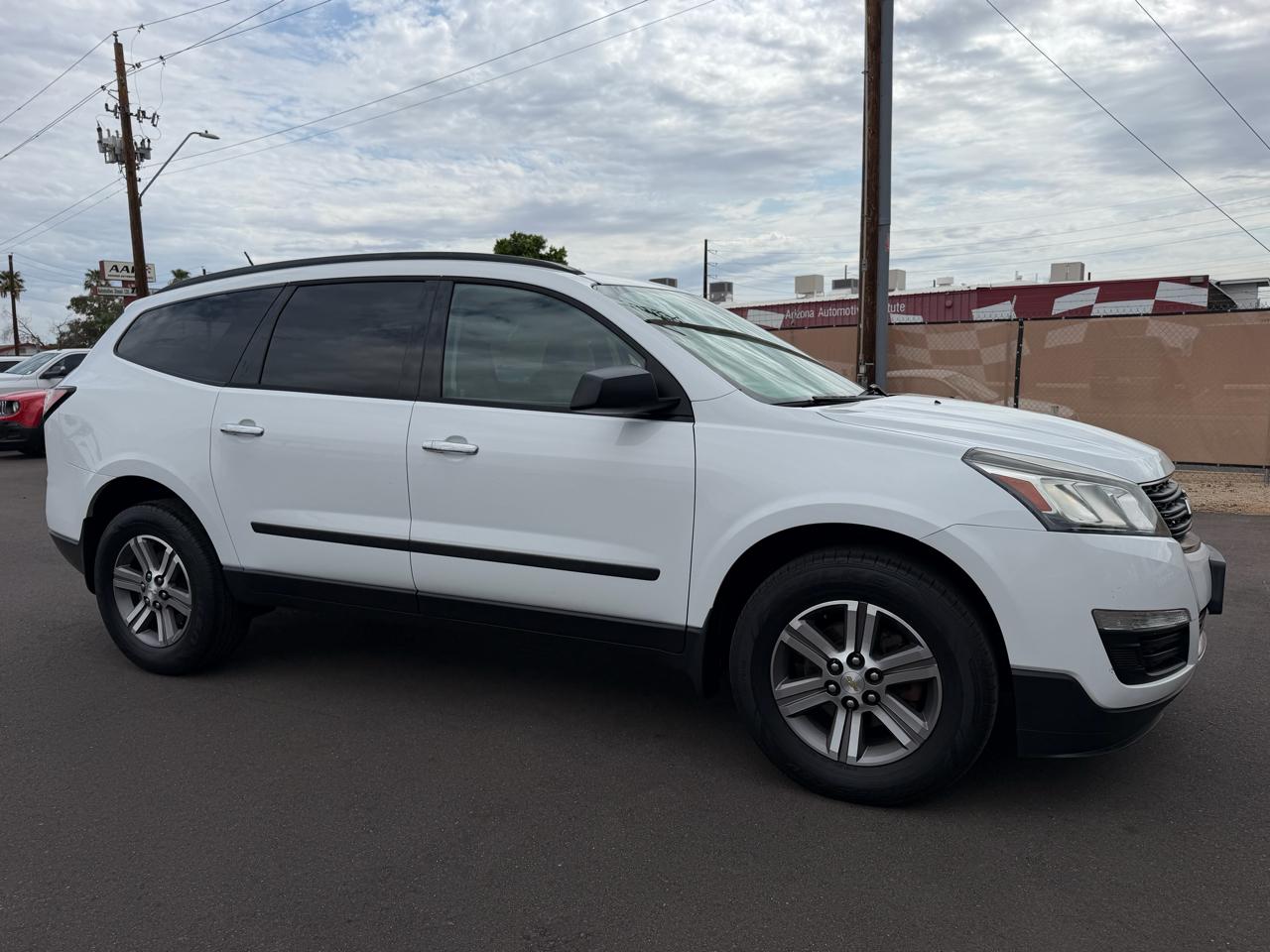 Chevrolet Traverse LS FWD w/PDC 2017