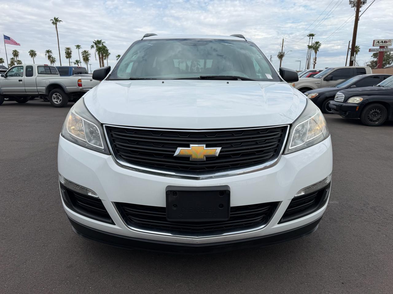 Chevrolet Traverse LS FWD w/PDC 2017