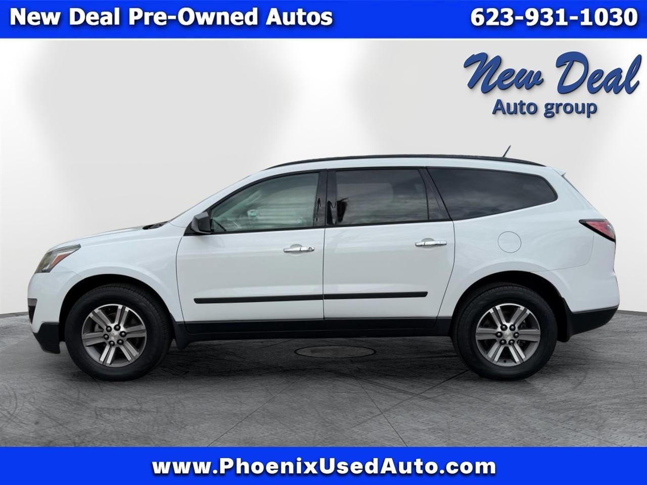 Chevrolet Traverse LS FWD w/PDC 2017