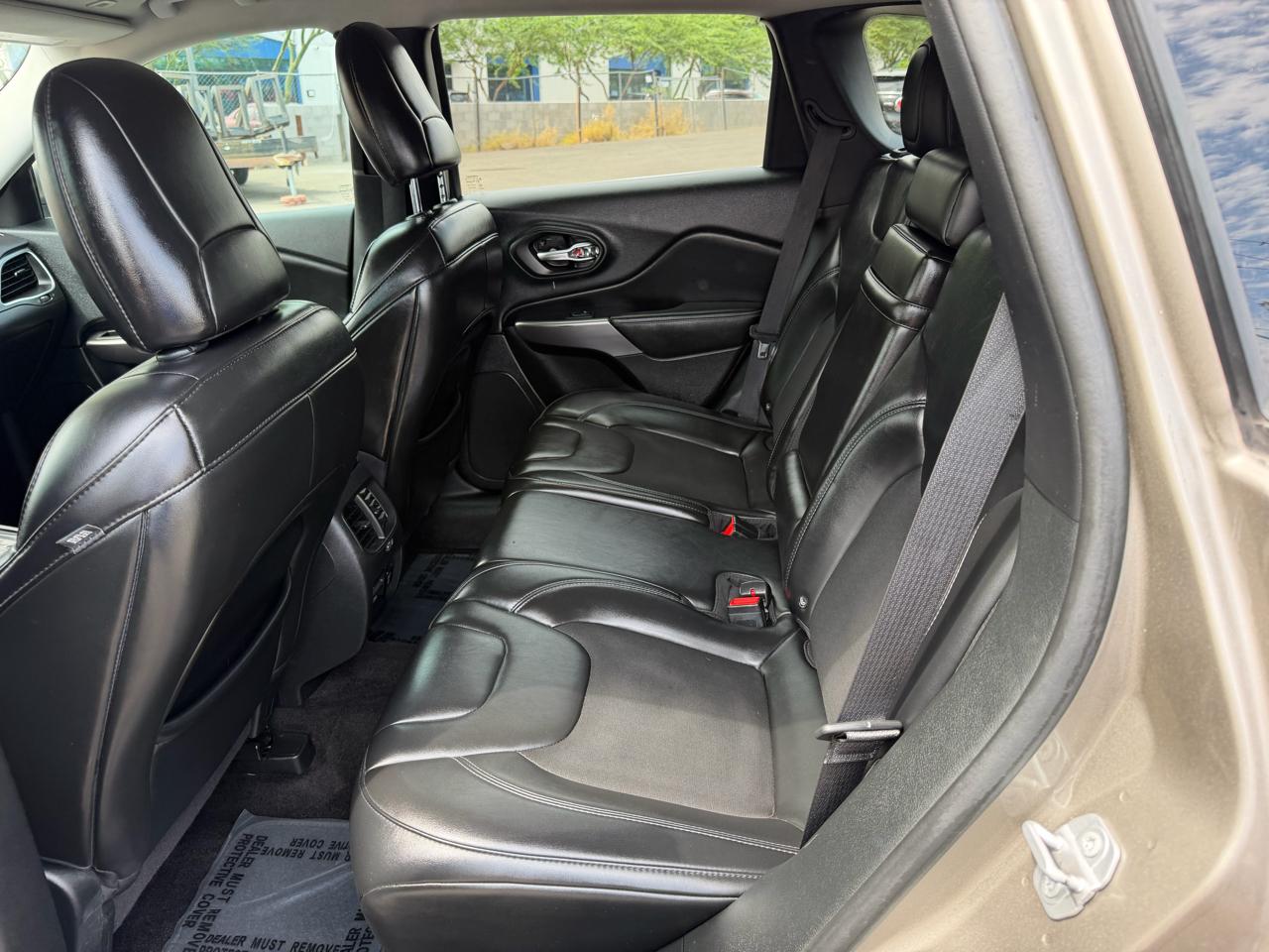 Jeep Cherokee Latitude Plus FWD 2019
