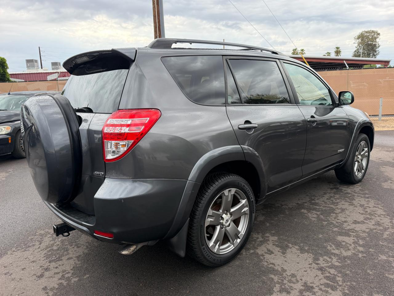 Toyota RAV4 Sport I4 4WD 2011