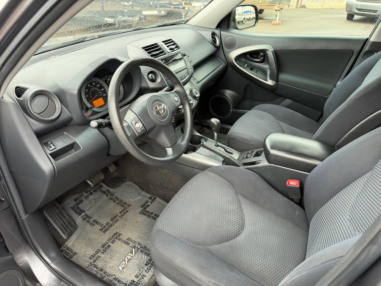 Toyota RAV4 Sport I4 4WD 2011