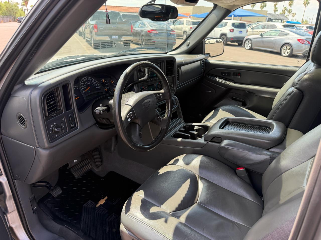 Chevrolet Avalanche 1500 2WD 2004