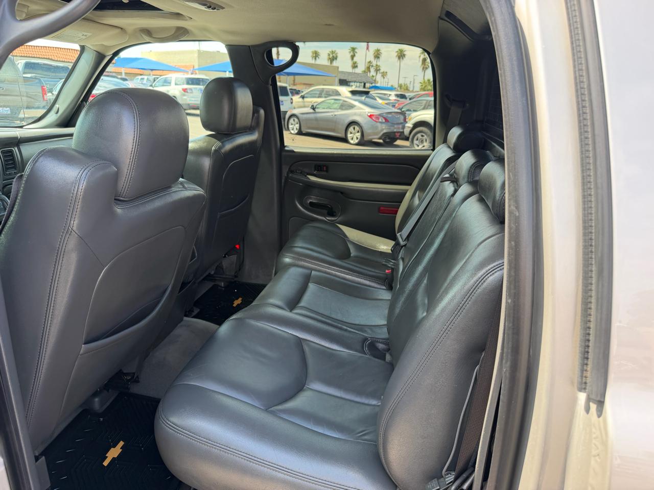 Chevrolet Avalanche 1500 2WD 2004