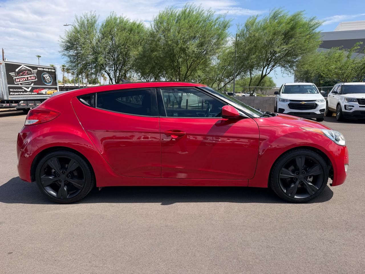 Hyundai Veloster Base 6MT 2016