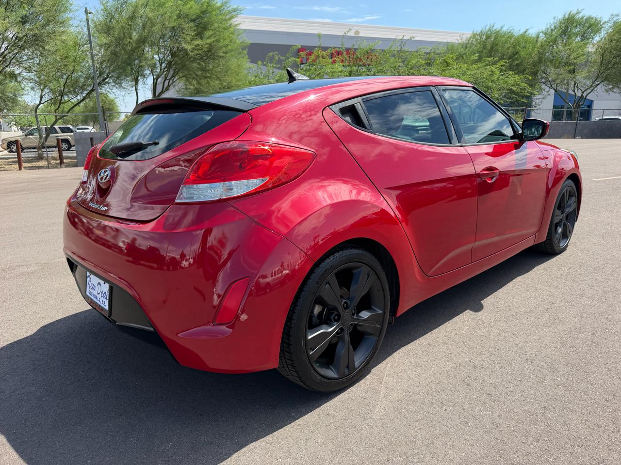 Hyundai Veloster Base 6MT 2016