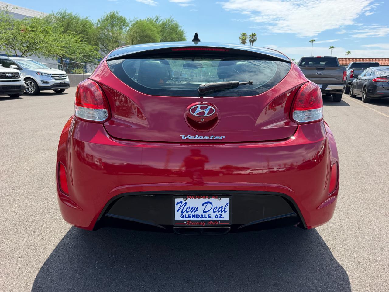 Hyundai Veloster Base 6MT 2016