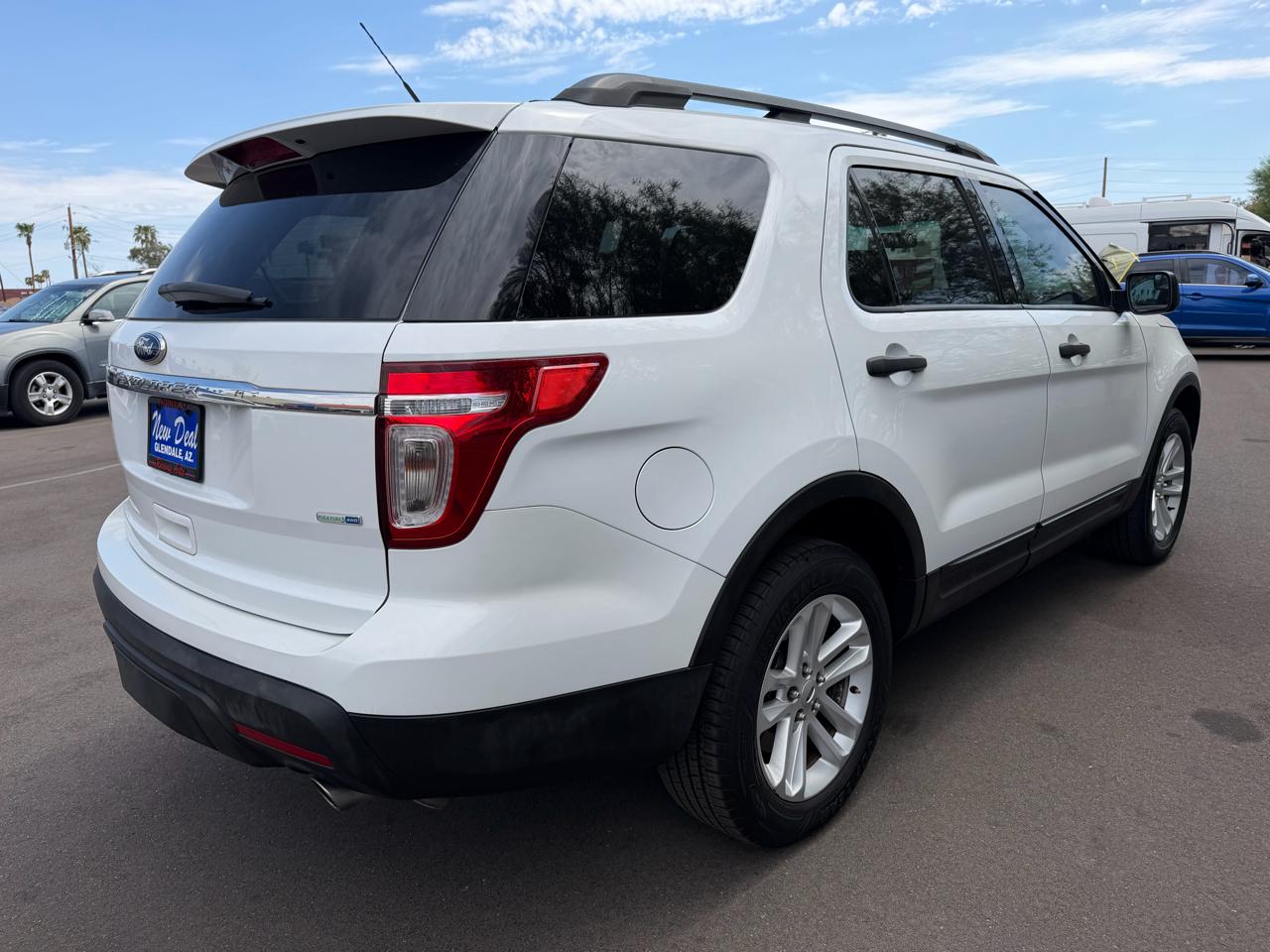 Ford Explorer Base 4WD 2015