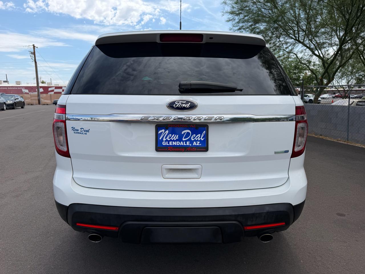 Ford Explorer Base 4WD 2015