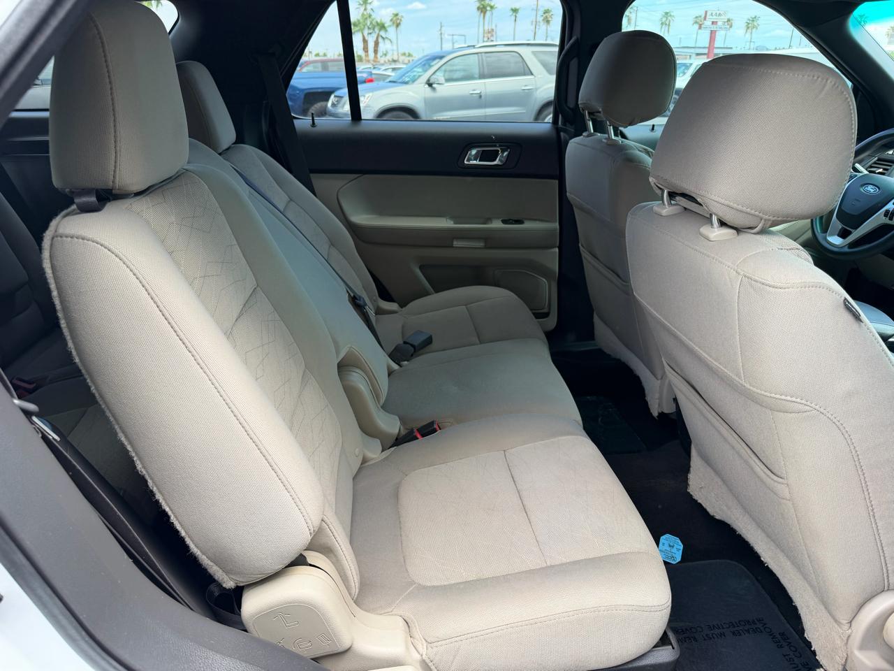 Ford Explorer Base 4WD 2015