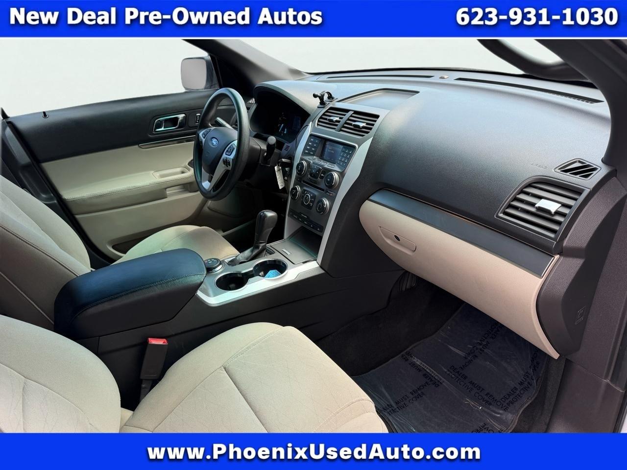 Ford Explorer Base 4WD 2015