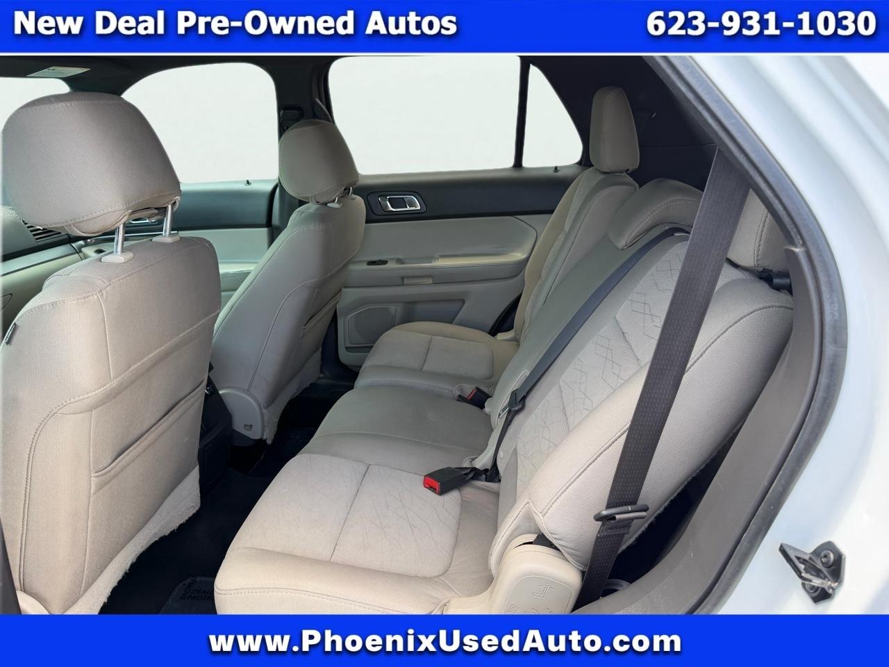 Ford Explorer Base 4WD 2015