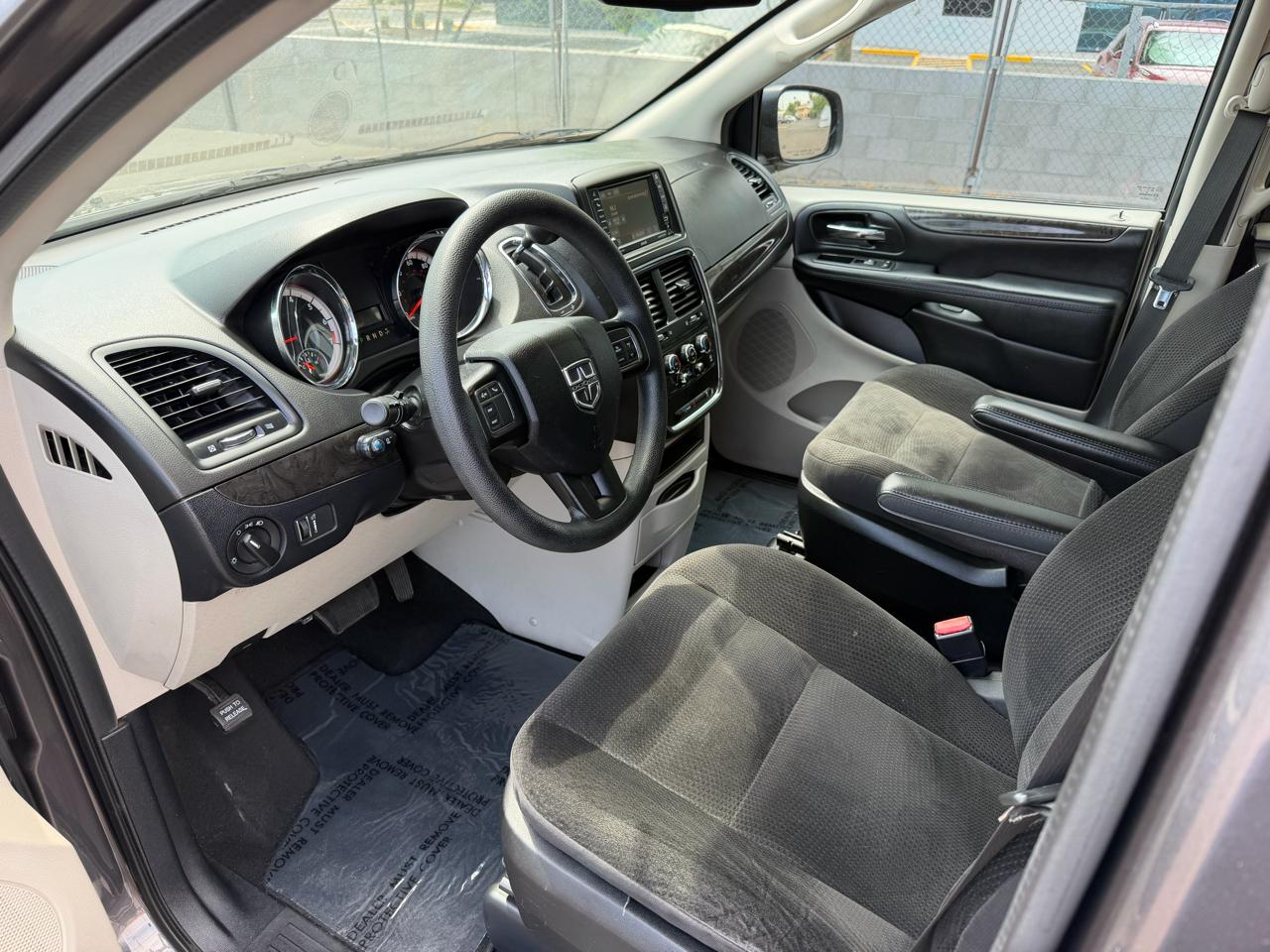 Dodge Grand Caravan SE 2018