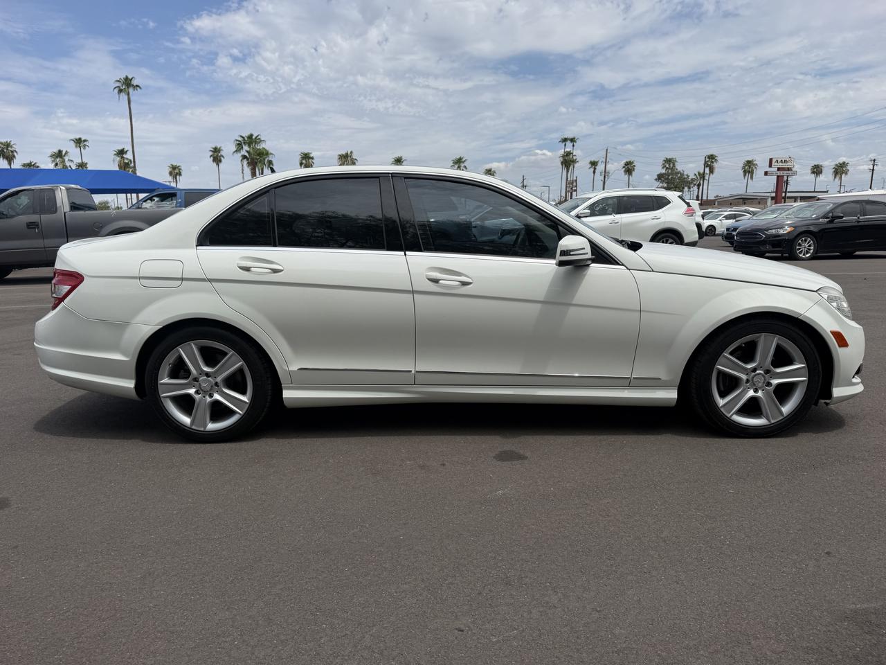 Mercedes-Benz C-Class C300 Luxury Sedan 2010