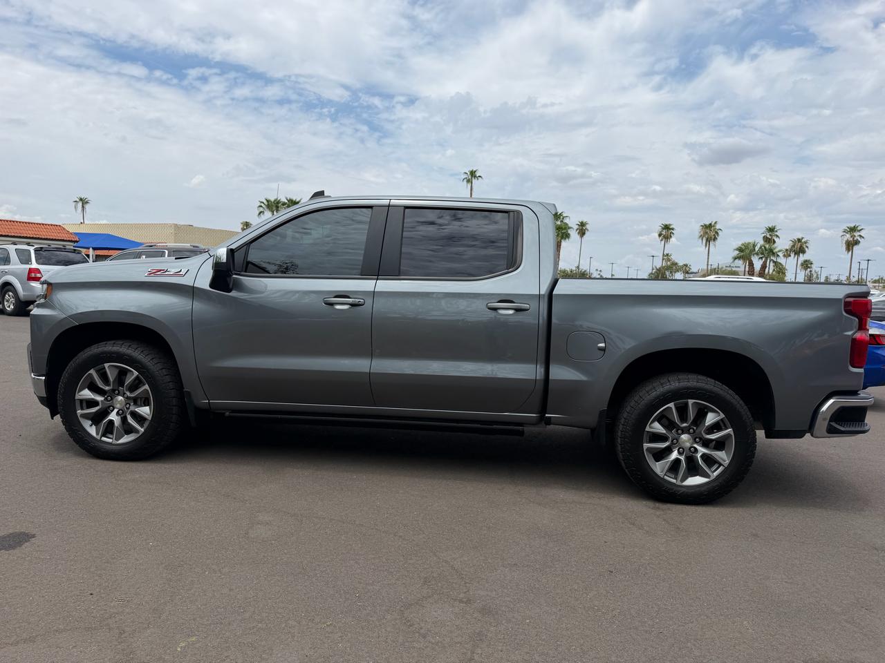 Chevrolet Silverado 1500 4WD Crew Cab 147" LT 2021