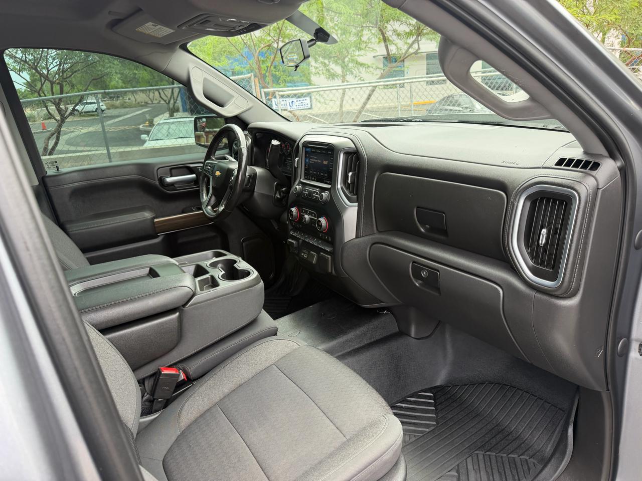 Chevrolet Silverado 1500 4WD Crew Cab 147" LT 2021