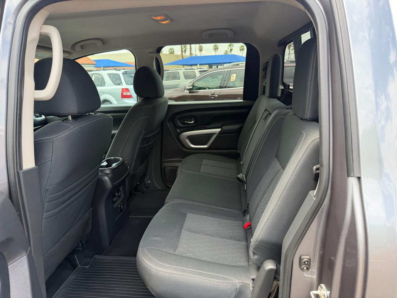 Nissan Titan Platinum Reserve Crew Cab 2WD 2018