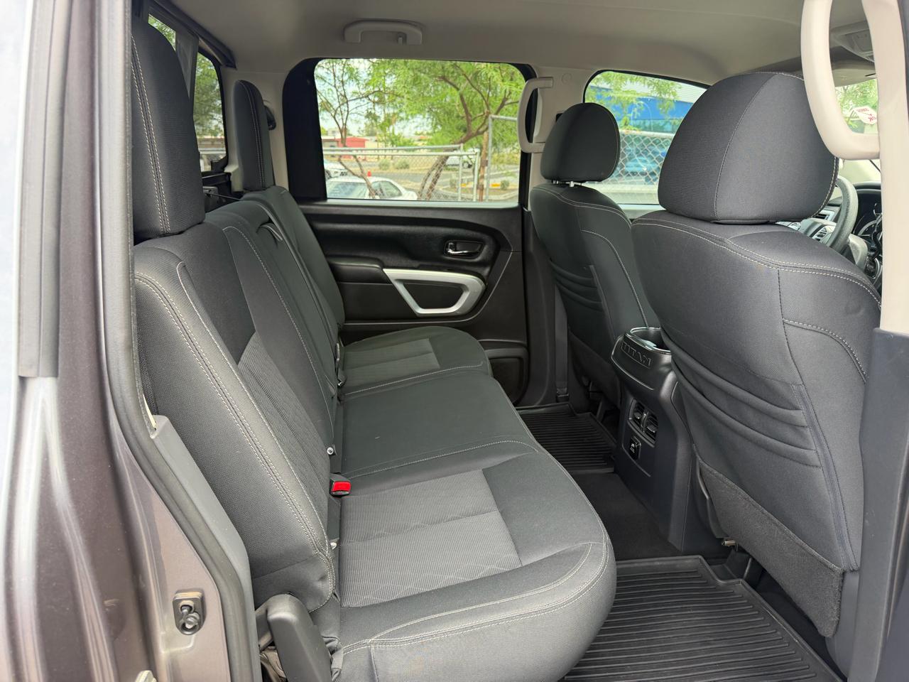 Nissan Titan Platinum Reserve Crew Cab 2WD 2018