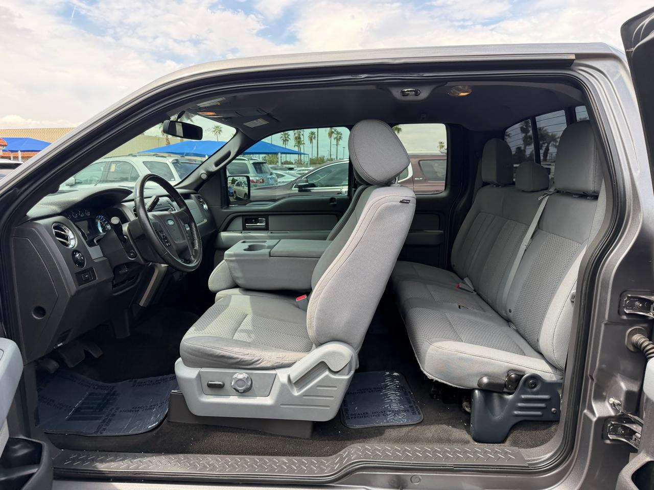 Ford F-150 2WD SuperCab 145" XL 2013