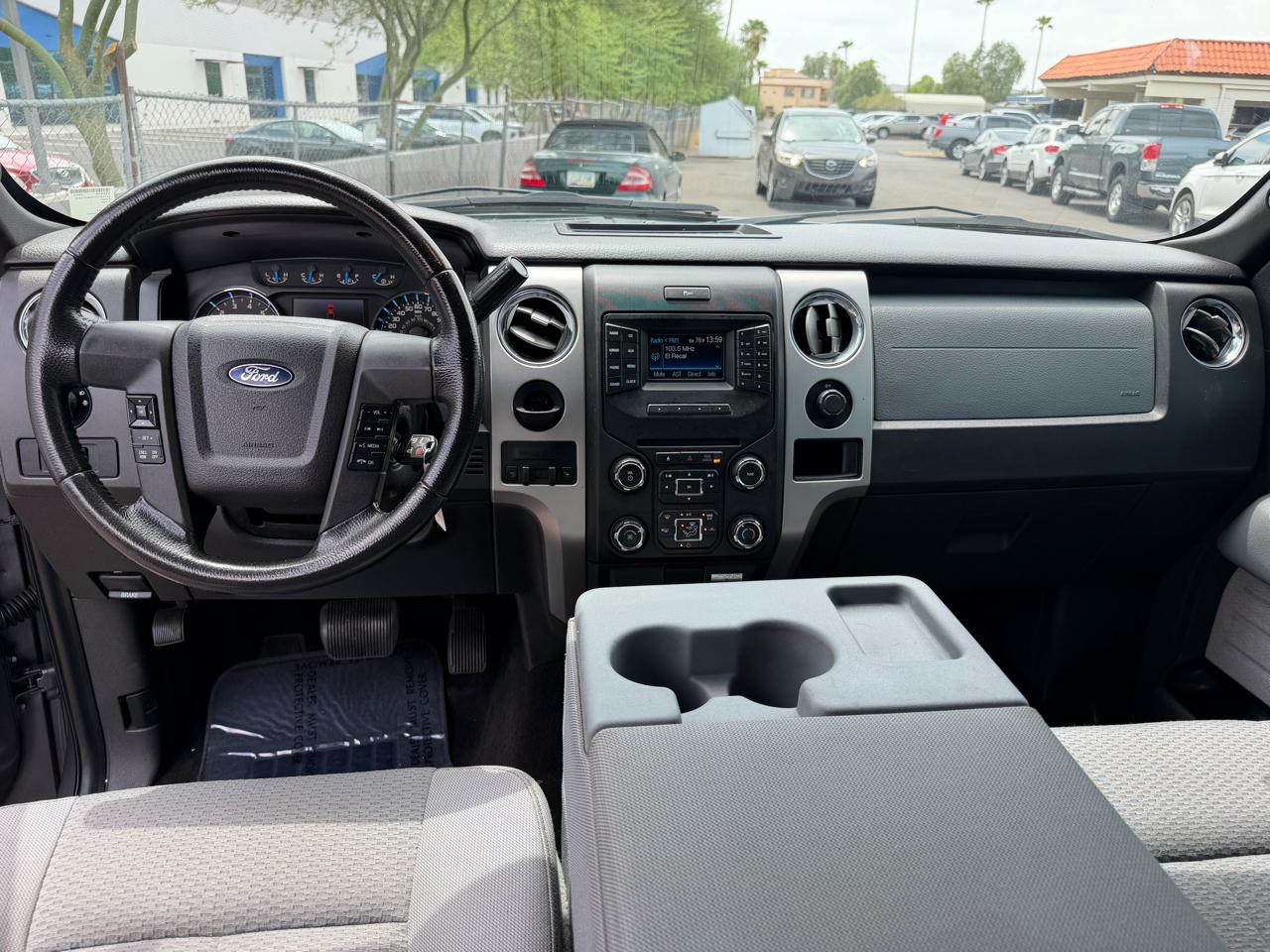 Ford F-150 2WD SuperCab 145" XL 2013